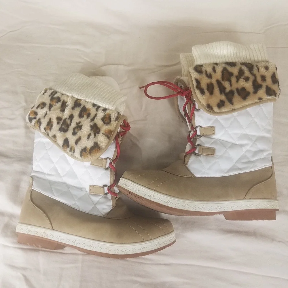 Venett Winter Duck Boots Womens 9 White Tan NWOT Quilted Leopard Faux Fur